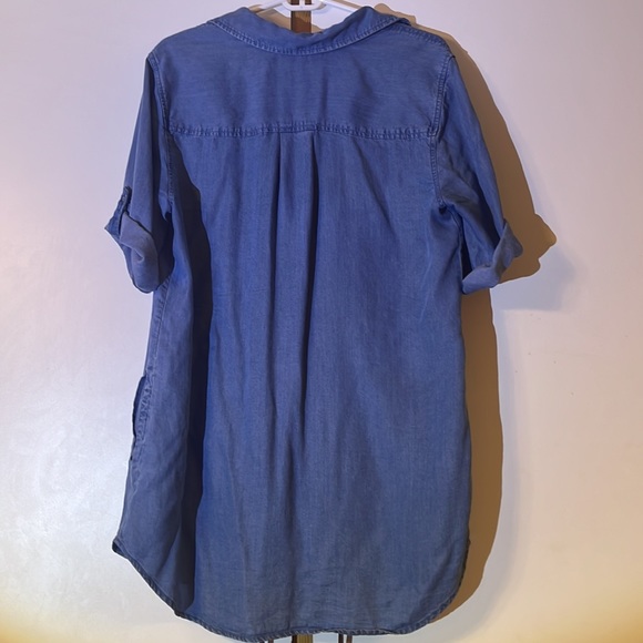Caffe Marrakech Women’s Denim Blouse, Size M, Pockets, Excellent Condition!! - Picture 5 of 5